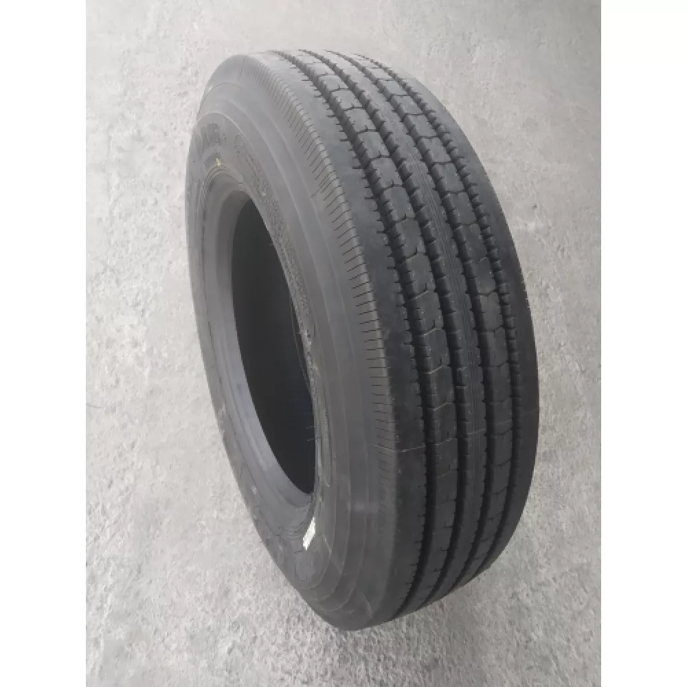 Грузовая шина 215/75 R17,5 Long March LM-216 16PR в Перми